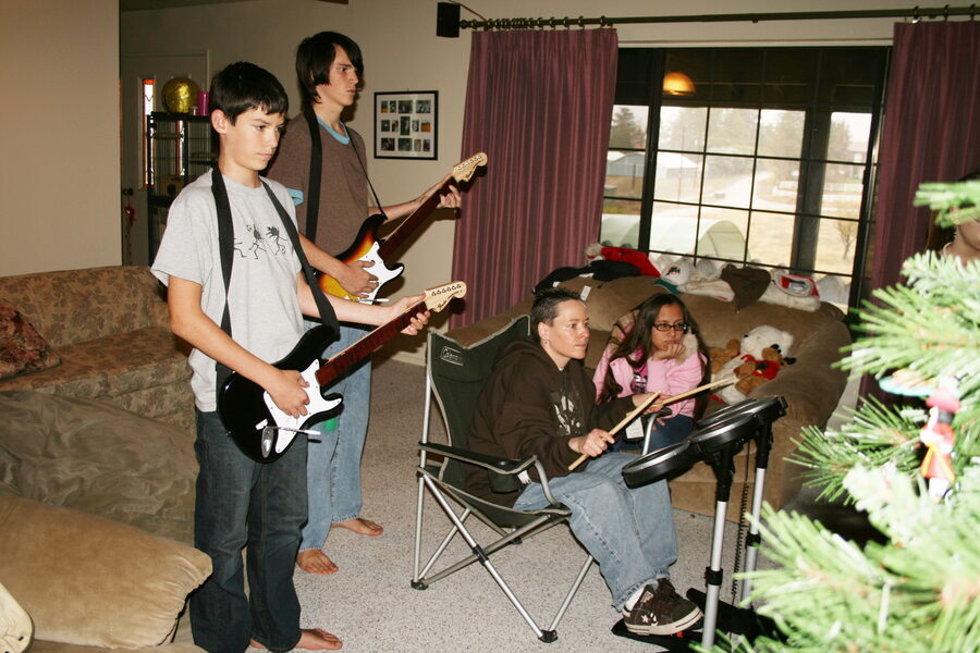 Christmas 2008. Everyone played.